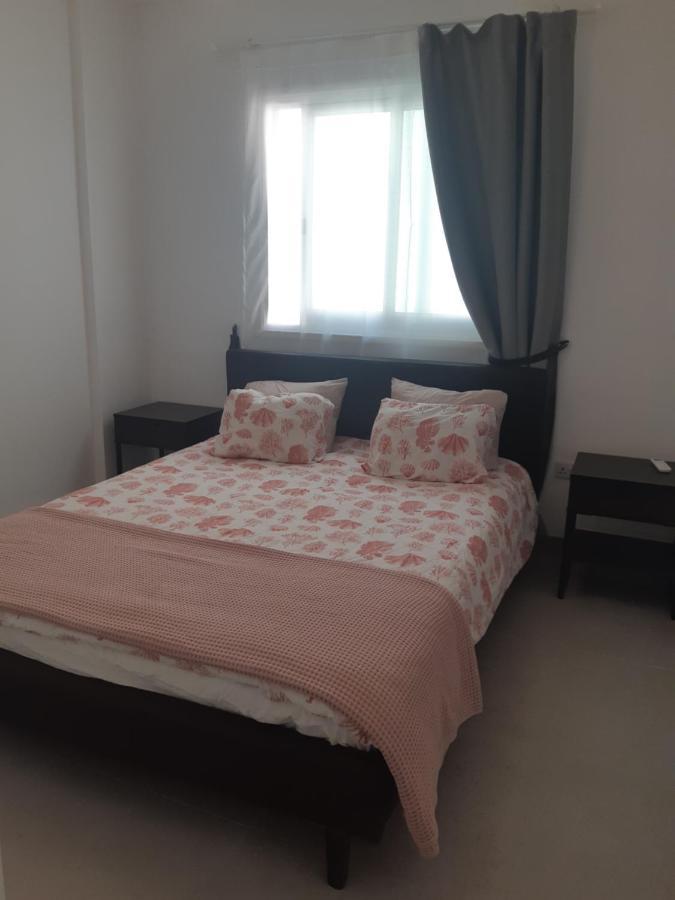 Beautiful Apartment Near Beach In Larnaca Scala Esterno foto